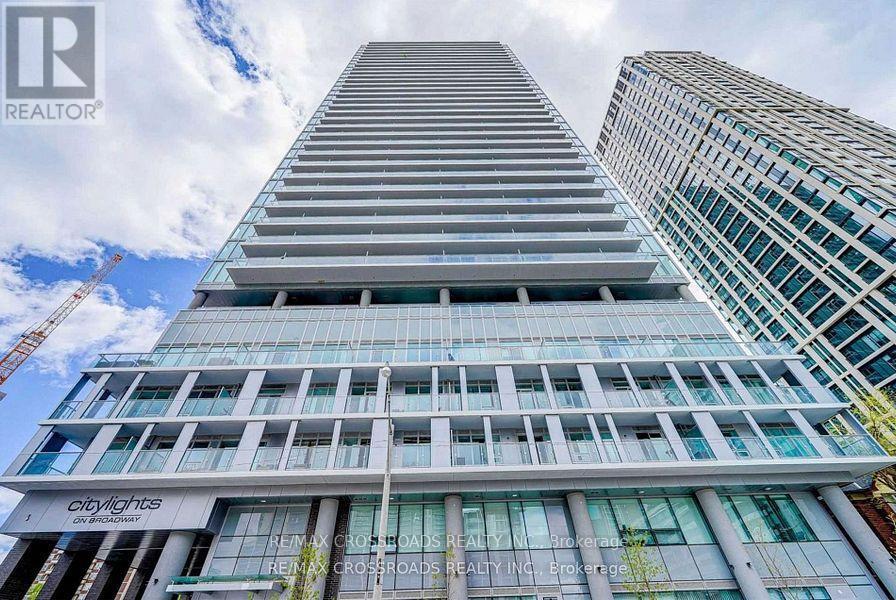 195-P195 Redpath Ave in Toronto, ON - Building Photo