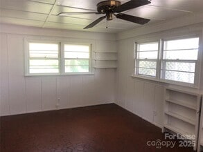 225 N Generals Blvd in Lincolnton, NC - Building Photo - Building Photo