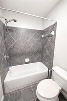 5219 Merrimont Dr, Unit 515 in Alpharetta, GA - Building Photo