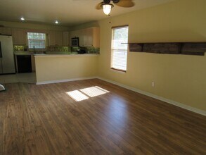 828 S Duss St in New Smyrna Beach, FL - Building Photo - Building Photo