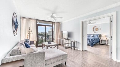 7701 Wurzbach Rd in San Antonio, TX - Building Photo - Building Photo