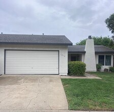 1212 Forestwood Dr in Yuba City, CA - Building Photo - Building Photo