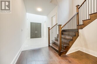 160 Winthrop Cres in Vaughan, ON - Building Photo - Building Photo