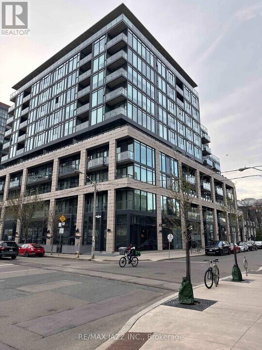 8-308 Dovercourt Rd in Toronto, ON - Building Photo