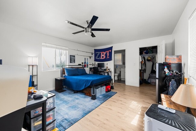 property at 6180-6182 Mary Ln Dr