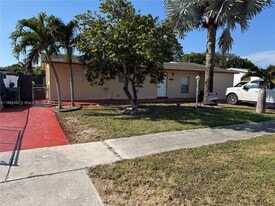 19220 NW 51st Ave in Miami Gardens, FL - Building Photo