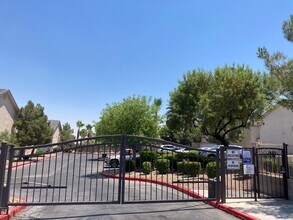 1350 Silver Sierra St in Las Vegas, NV - Building Photo - Building Photo