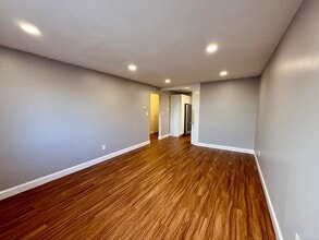 1168 Main St, Unit C3 in Stratford, CT - Building Photo - Building Photo