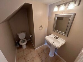 5600 Country Dr in Nashville, TN - Building Photo - Building Photo