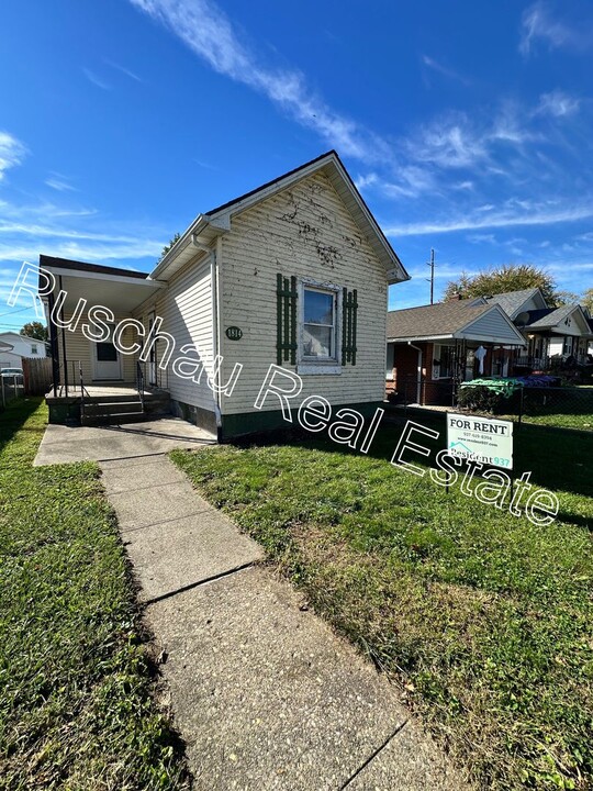 1814 Suman Ave in Dayton, OH - Foto de edificio