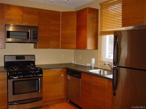 245 Hudson St in Cornwall On Hudson, NY - Building Photo - Building Photo