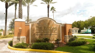 2123 Renaissance Blvd, Unit 105 in Miramar, FL - Foto de edificio - Building Photo