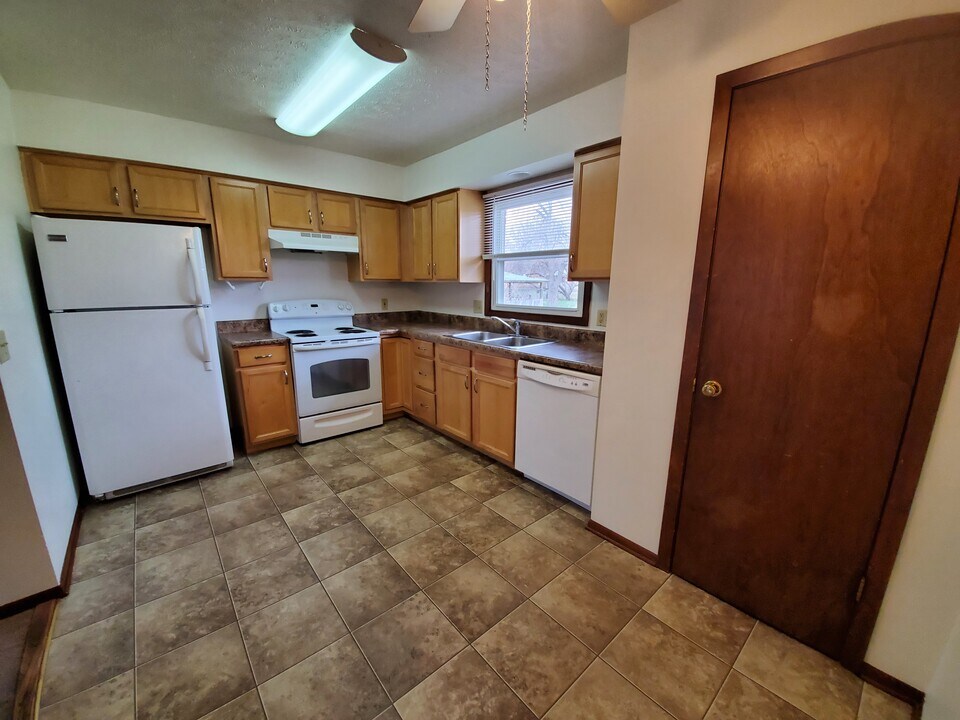 1522 David Dr in Lincoln, NE - Building Photo
