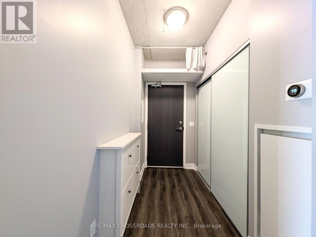 20-1420 Minowan Miikan Ln in Toronto, ON - Building Photo - Building Photo