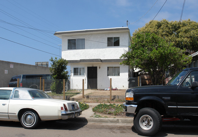 4526 Haines St in San Diego, CA - Building Photo - Building Photo