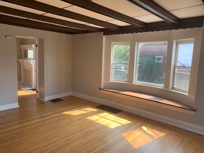 5212 Coral St in Pittsburgh, PA - Building Photo - Building Photo