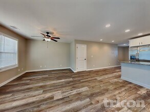 220 Signature Pl in Lebanon, TN - Foto de edificio - Building Photo