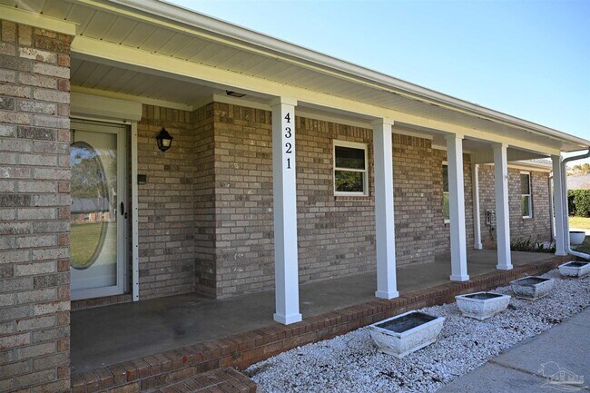 4321 Molino Meadows Dr in Molino, FL - Foto de edificio - Building Photo