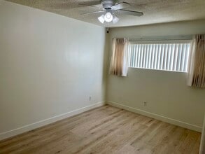 New Yorker in Downey, CA - Building Photo - Building Photo