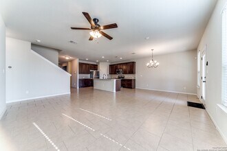 25711 Velvet Creek, Unit 706 in San Antonio, TX - Building Photo - Building Photo