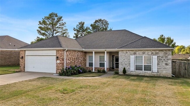 property at 1505 N Cannondale Dr