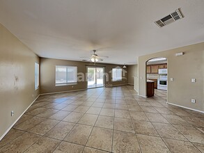 22255 W Desert Bloom St in Buckeye, AZ - Building Photo - Building Photo