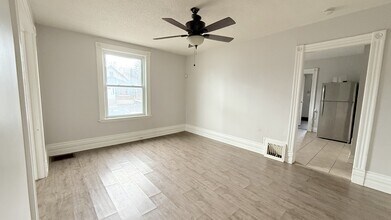 91 Becher St in London, ON - Building Photo - Building Photo