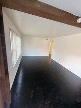 9122 Loganberry Ln in St. Louis, MO - Building Photo - Building Photo