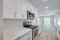 2017 N College Ave, Unit 3 photo'