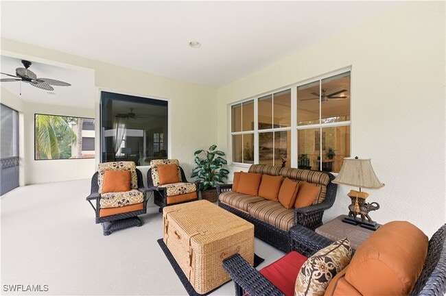 property at 2843 Tiburon Blvd E
