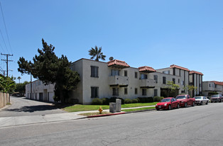 Casa Valencia Apartments