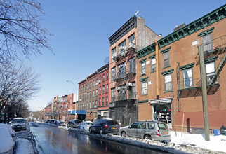 725 Union St in Brooklyn, NY - Foto de edificio - Building Photo