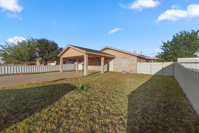 1728 Linda Ave in Odessa, TX - Building Photo - Building Photo