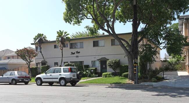 Westwind Apartments in Arcadia, CA - Foto de edificio - Building Photo