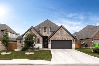 2131 Thayer Cv in San Antonio, TX - Foto de edificio - Building Photo