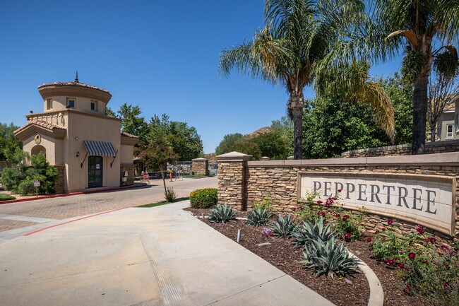 Peppertree in Hemet, CA - Foto de edificio - Building Photo