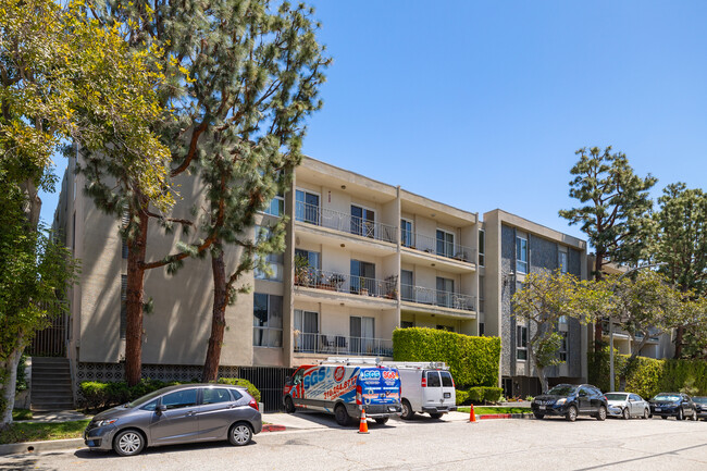 5625 Windsor Way in Culver City, CA - Building Photo - Building Photo