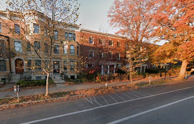 1728 Beacon St, Unit B