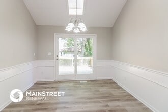 306 W Sierra Dr in Raymore, MO - Building Photo - Building Photo