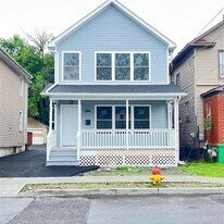 286 S William St in Newburgh, NY - Building Photo