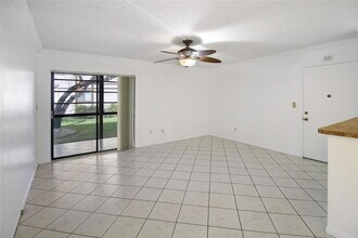 9926 S Belfort Cir in Tamarac, FL - Building Photo - Building Photo