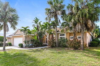 12797 Vista Pine Cir in Ft. Myers, FL - Building Photo - Building Photo