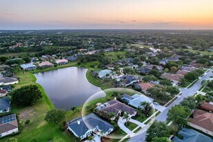 9910 Laurel Valley Ave Cir in Bradenton, FL - Building Photo