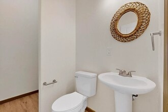 9368 Valley View Dr NW in Albuquerque, NM - Building Photo - Building Photo