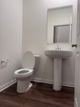 4254 S Laguna Ave in Ontario, CA - Foto de edificio - Building Photo