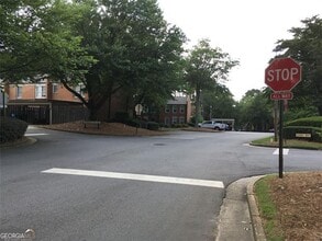 4141 Paddington Dr in Duluth, GA - Building Photo - Building Photo