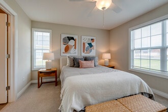 Rivers Edge Villas in Perrysburg, OH - Building Photo - Building Photo