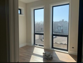 1100 W Polk St in Chicago, IL - Building Photo - Building Photo