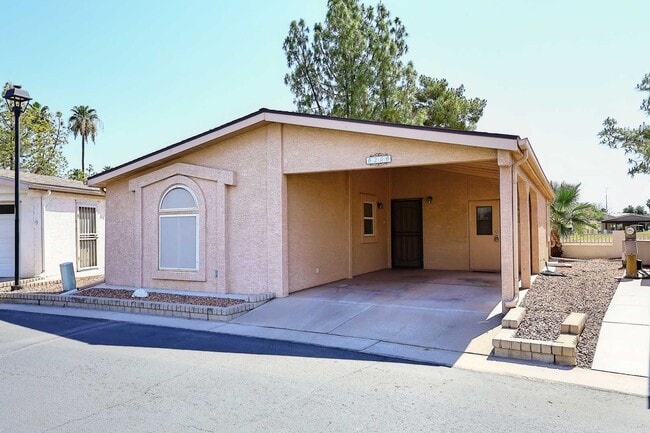property at 6249 S Pinehurst Dr