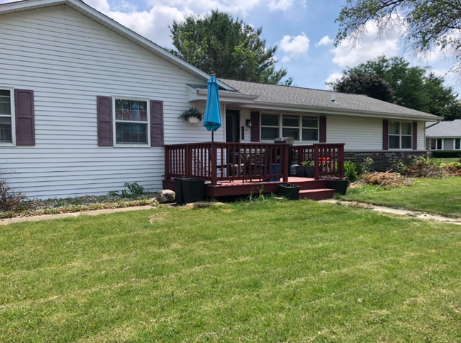 property at 826 Alpine Dr